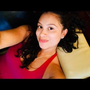 Meet your Posher, Gabriella